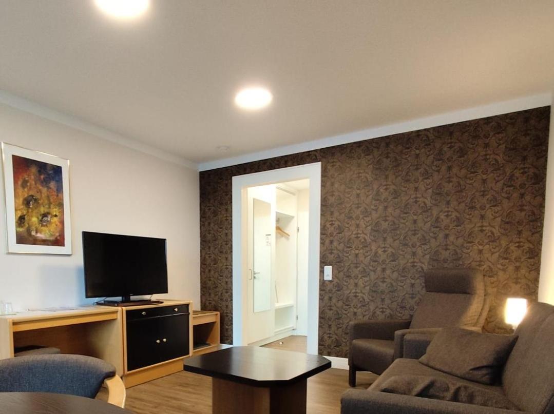 Garni & Seeschloesschen Hotel