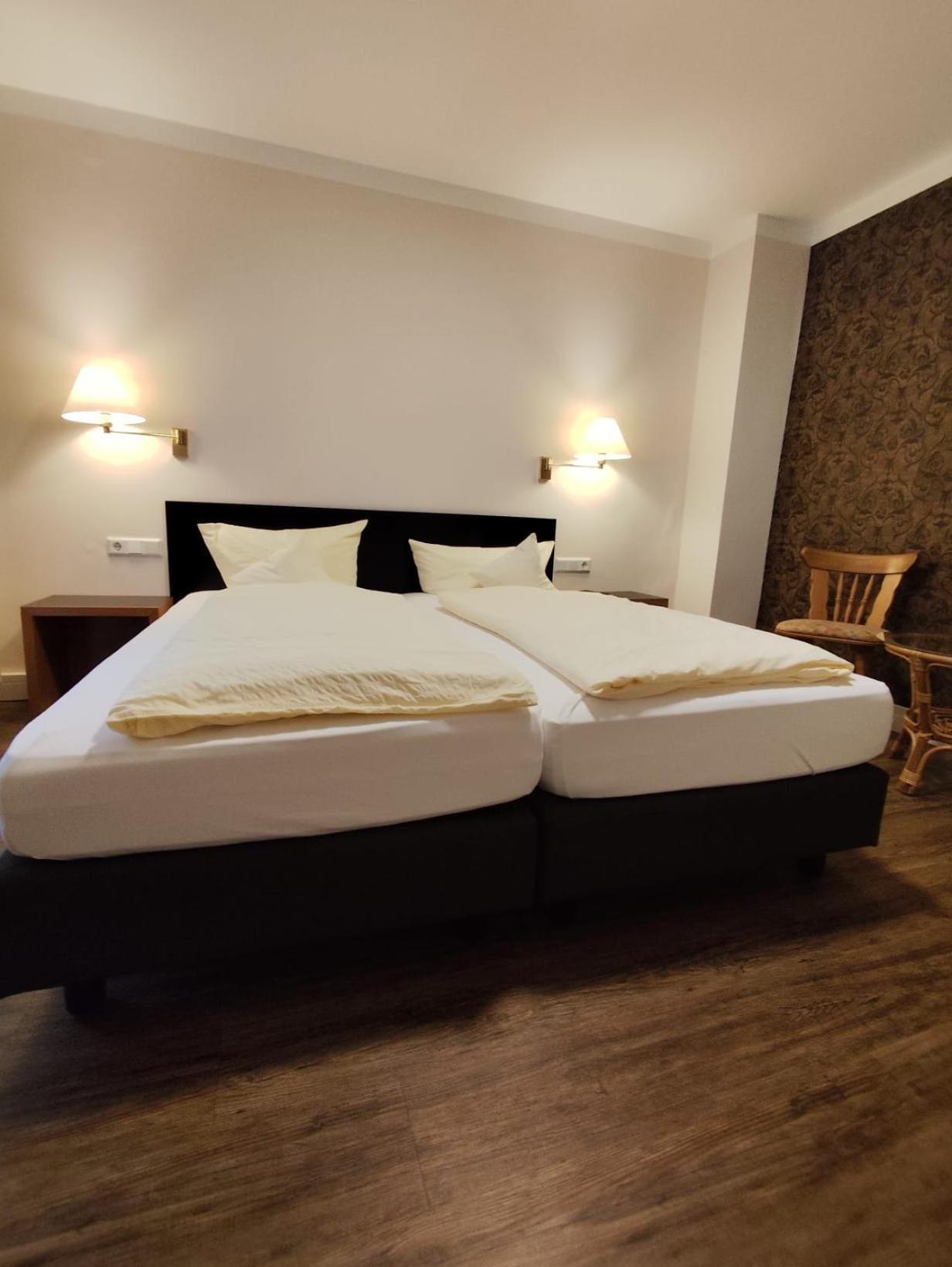 Garni & Seeschloesschen Hotel