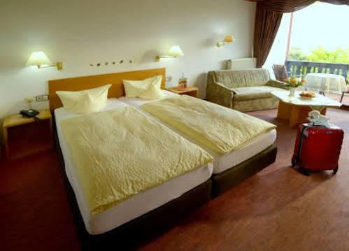 Hotel & Seeschlosschen